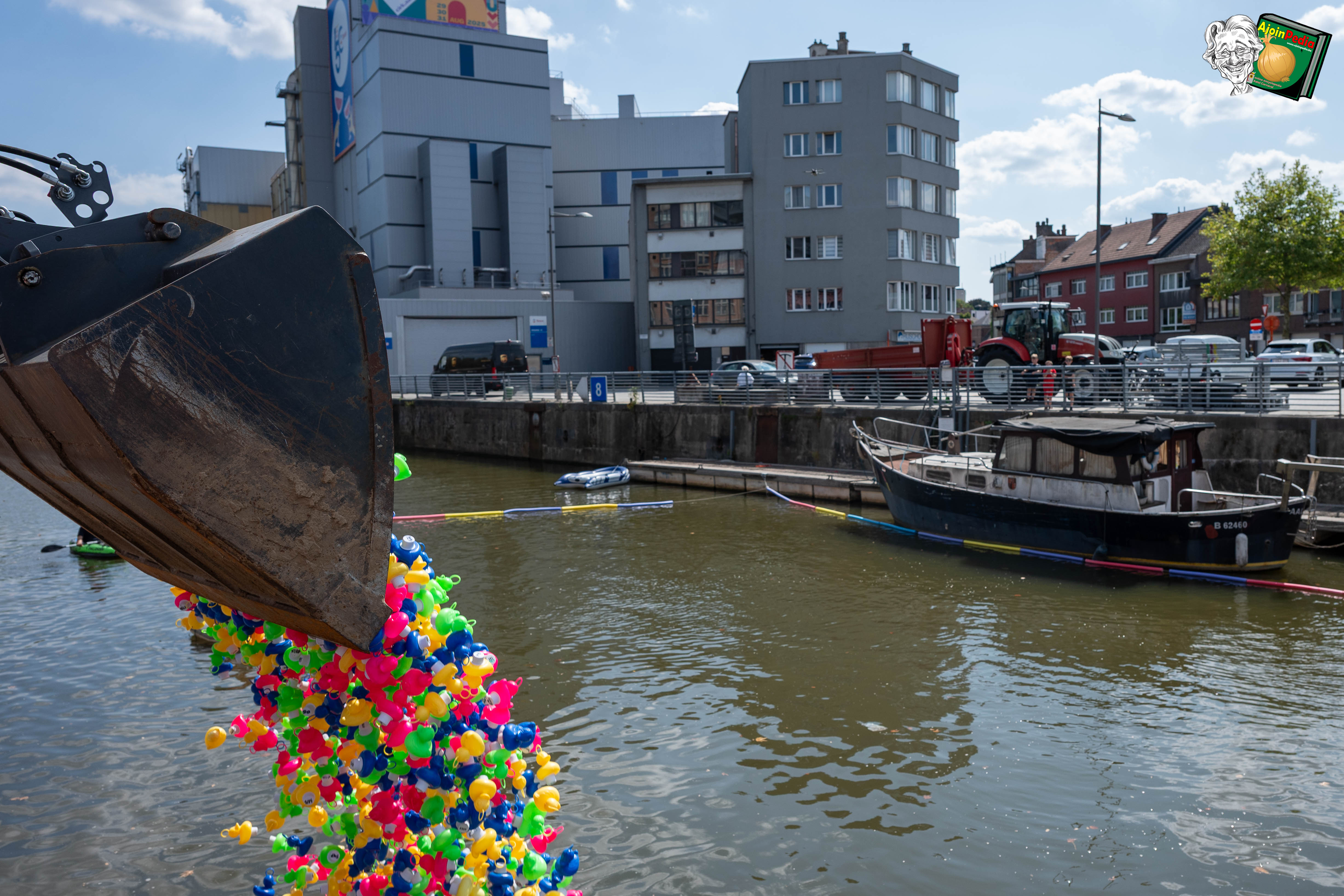 Aalst Carnaval - 7e Eendjesrace op de Dender overdonderend succes!