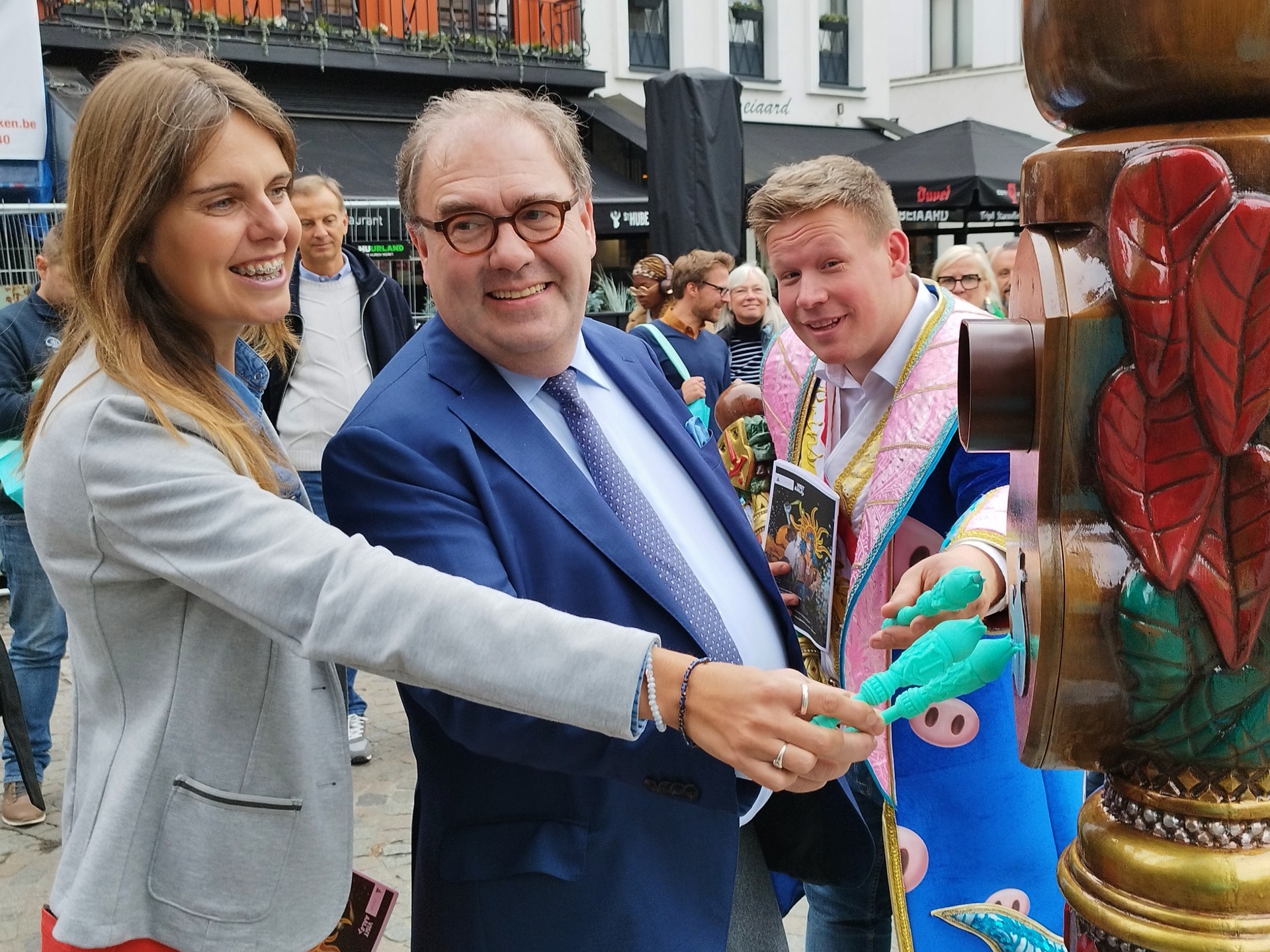 
Aalst Carnaval - Stad lanceert De Magische Carnavalswandeling: 'Zwaai De Scepter'
