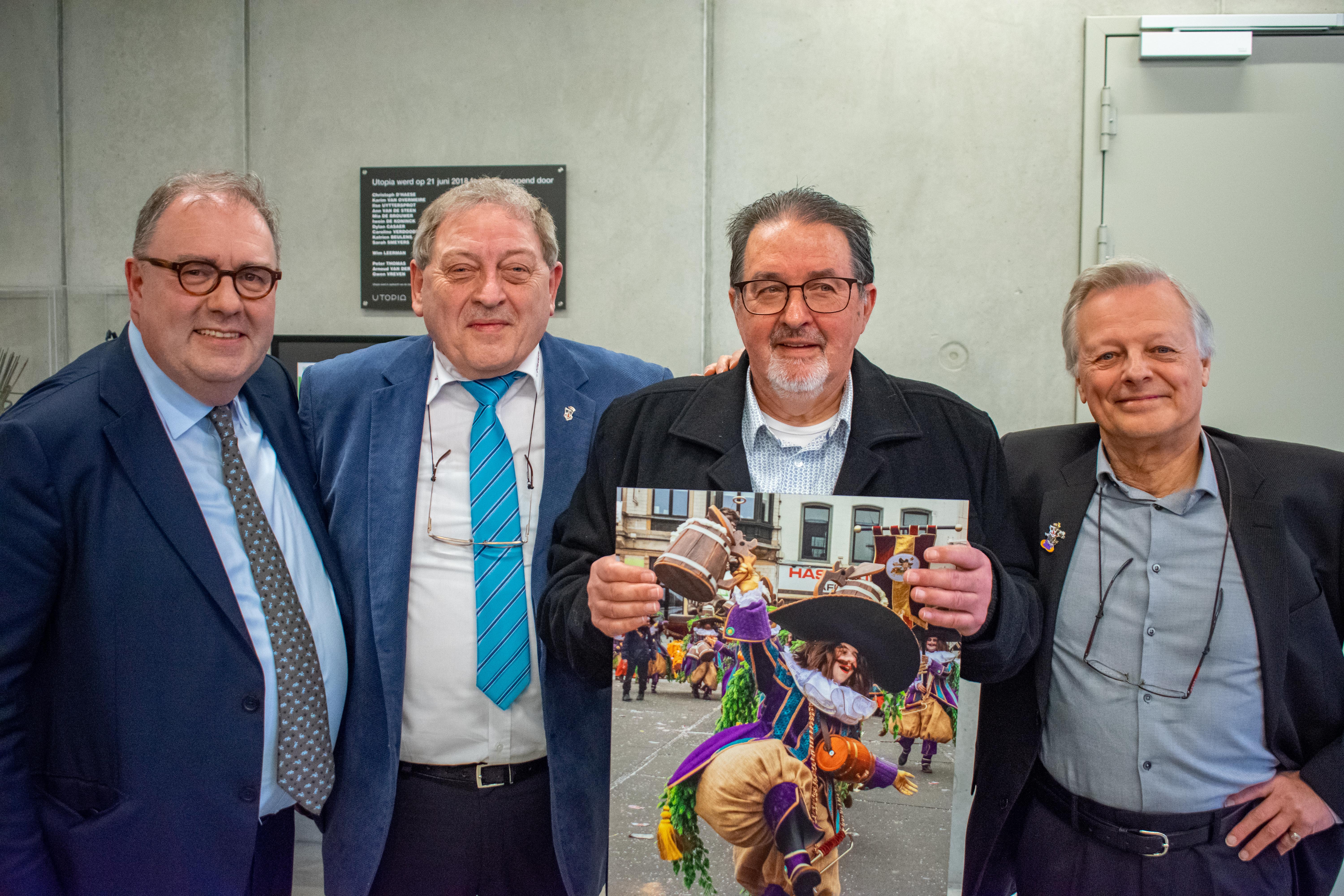
Aalst Carnaval 2023 - Ronny Fierens wint 25e Fotowedstrijd 'Aalst Carnaval In Kleur' van DAK!
