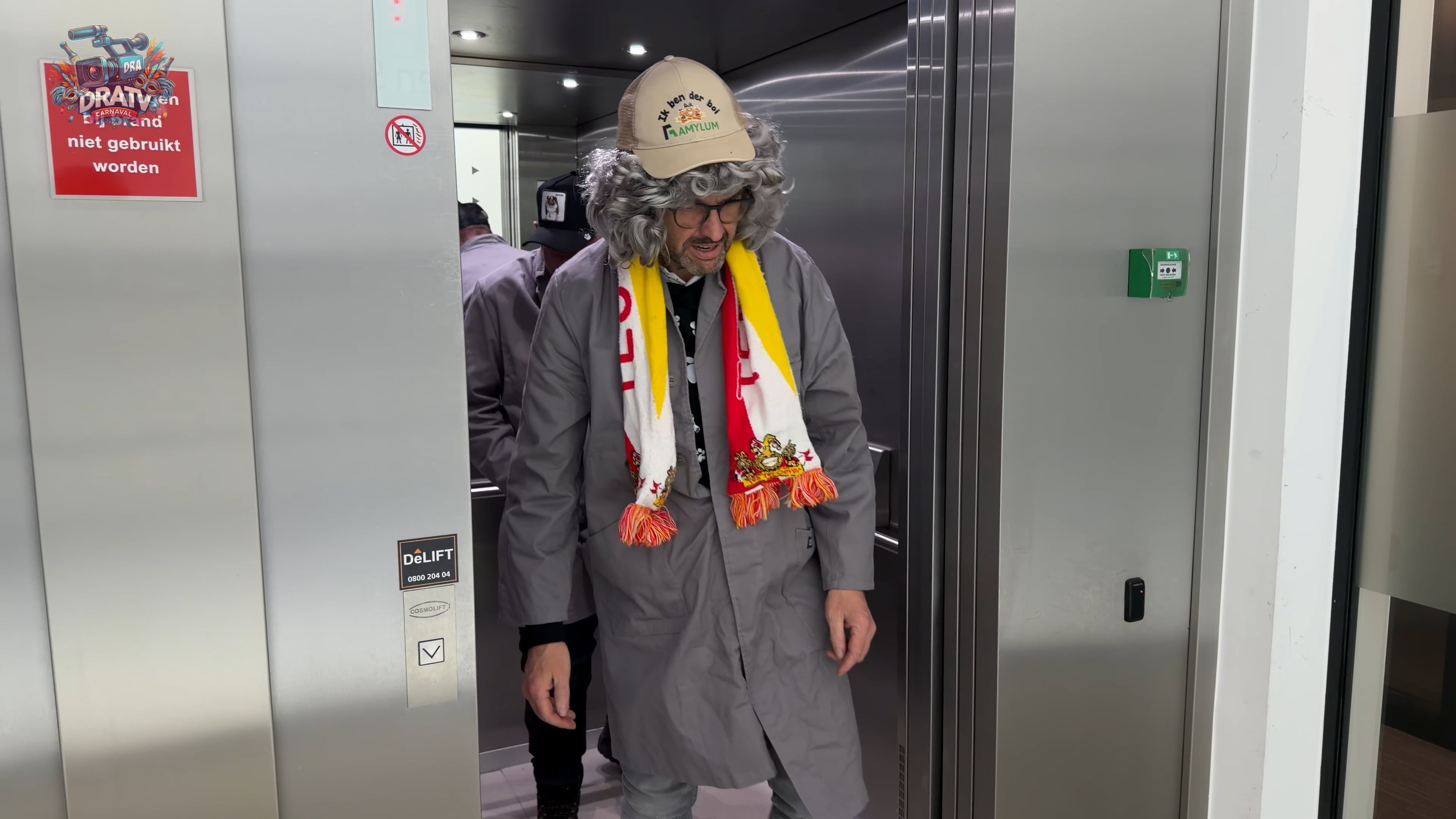 Wild'je goi da poezeken va Caroline oeik insj va dichtboi zieng?