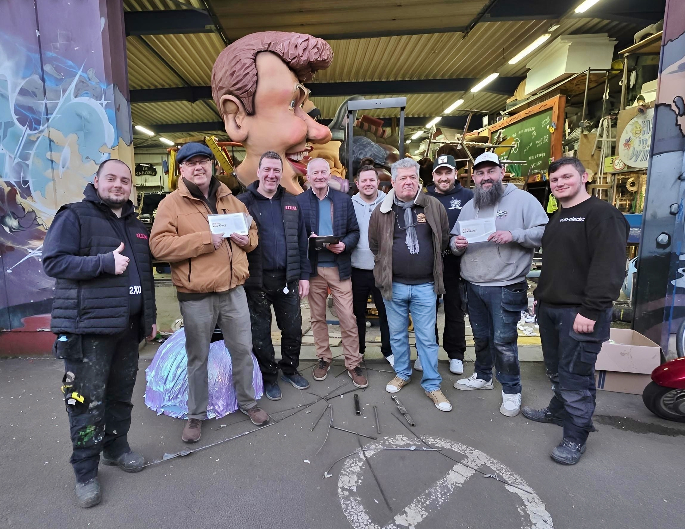 Aalst Carnaval 2026/2027 - Den Oitgeranzjeirde Jury geeft de carnavalsgroepen een mooi extraatje!