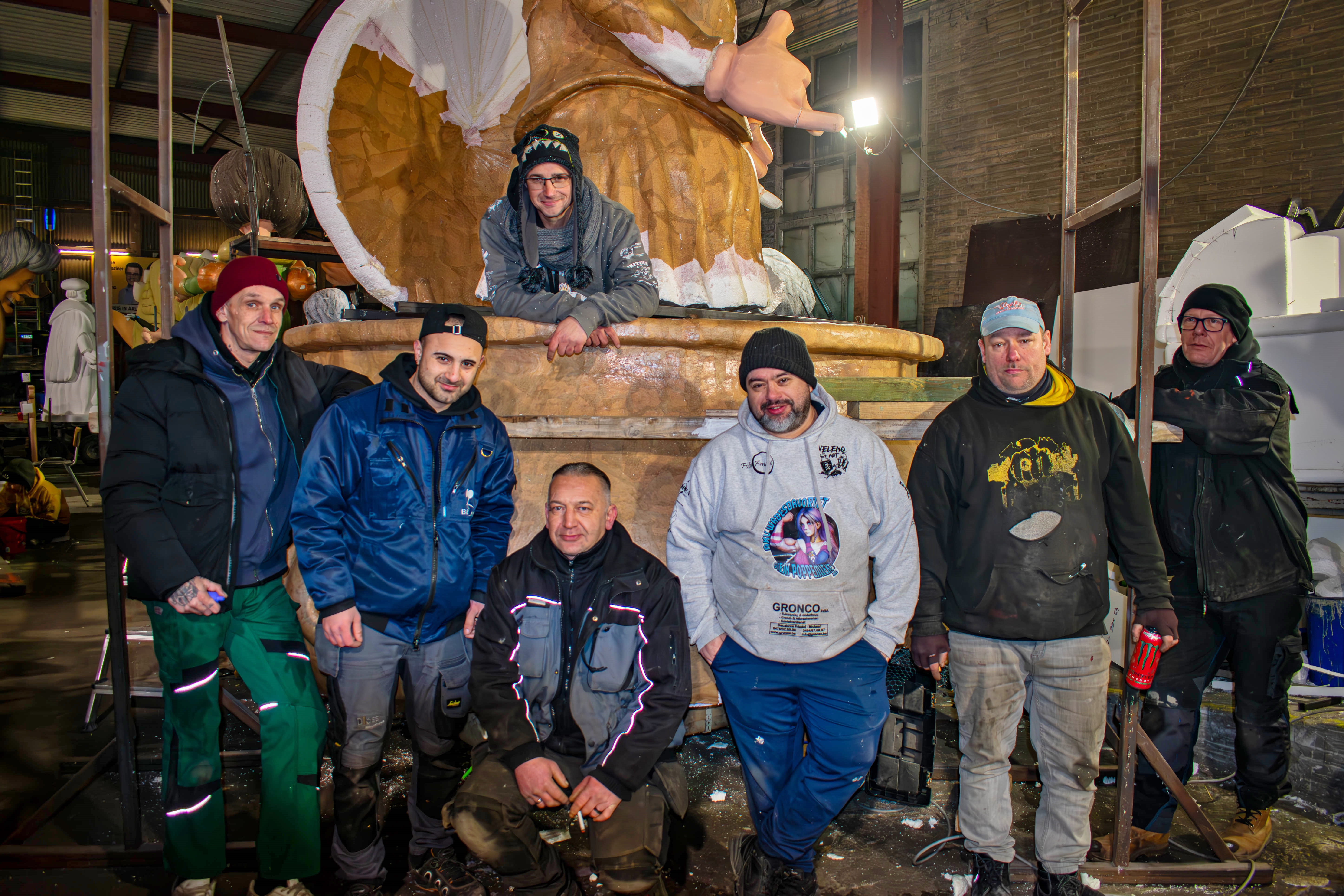 Aalst Carnaval 2025 - Stoetthema AKV Wadesdavoriet: 'Weir zen giejn poppemiekes!'