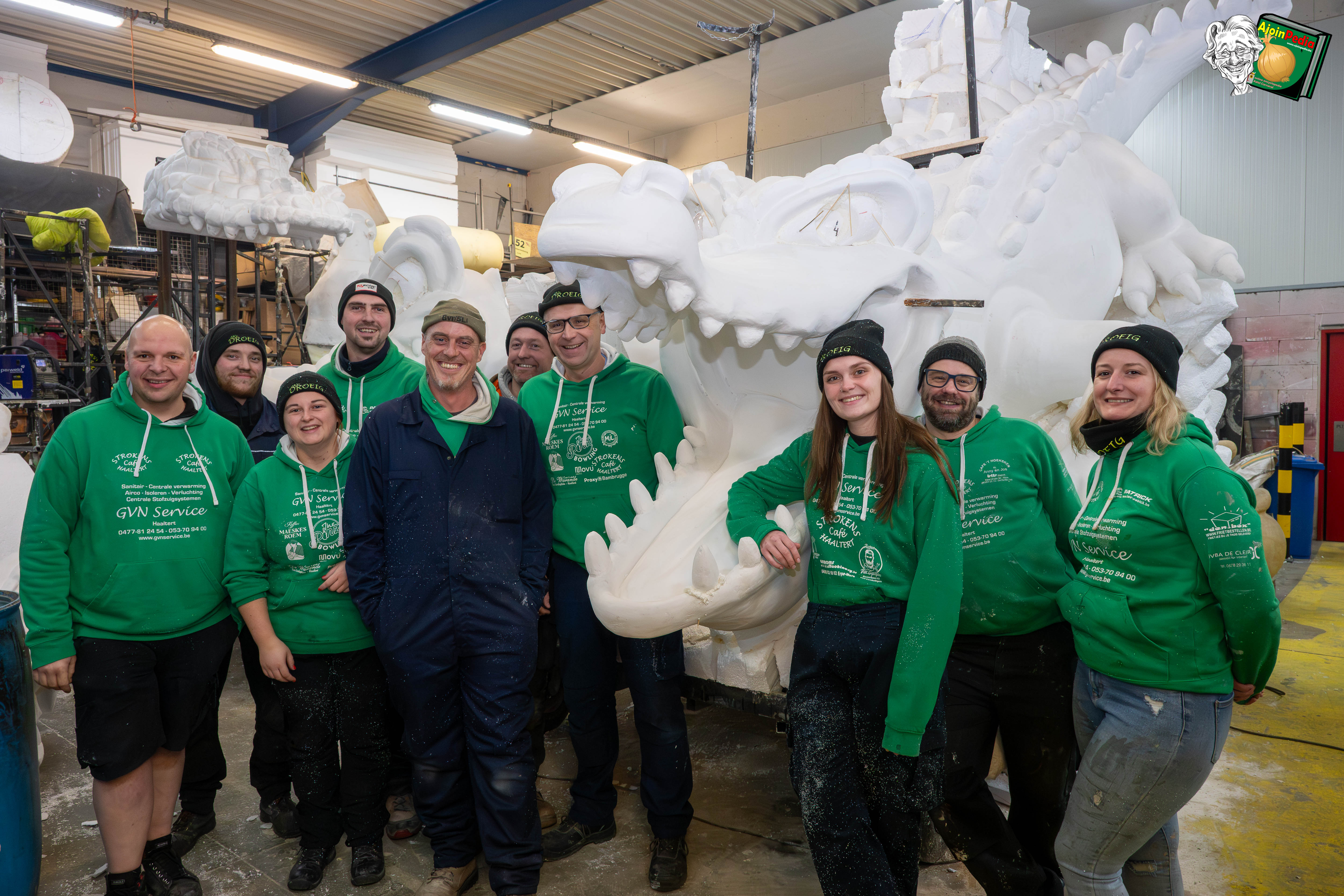 Aalst Carnaval 2026 - Stoetthema AKV Droeig: 'T’ Es Algemiejn Geweiten, Weir zen Aal deer ’t Bisjtjen Gebeten!'