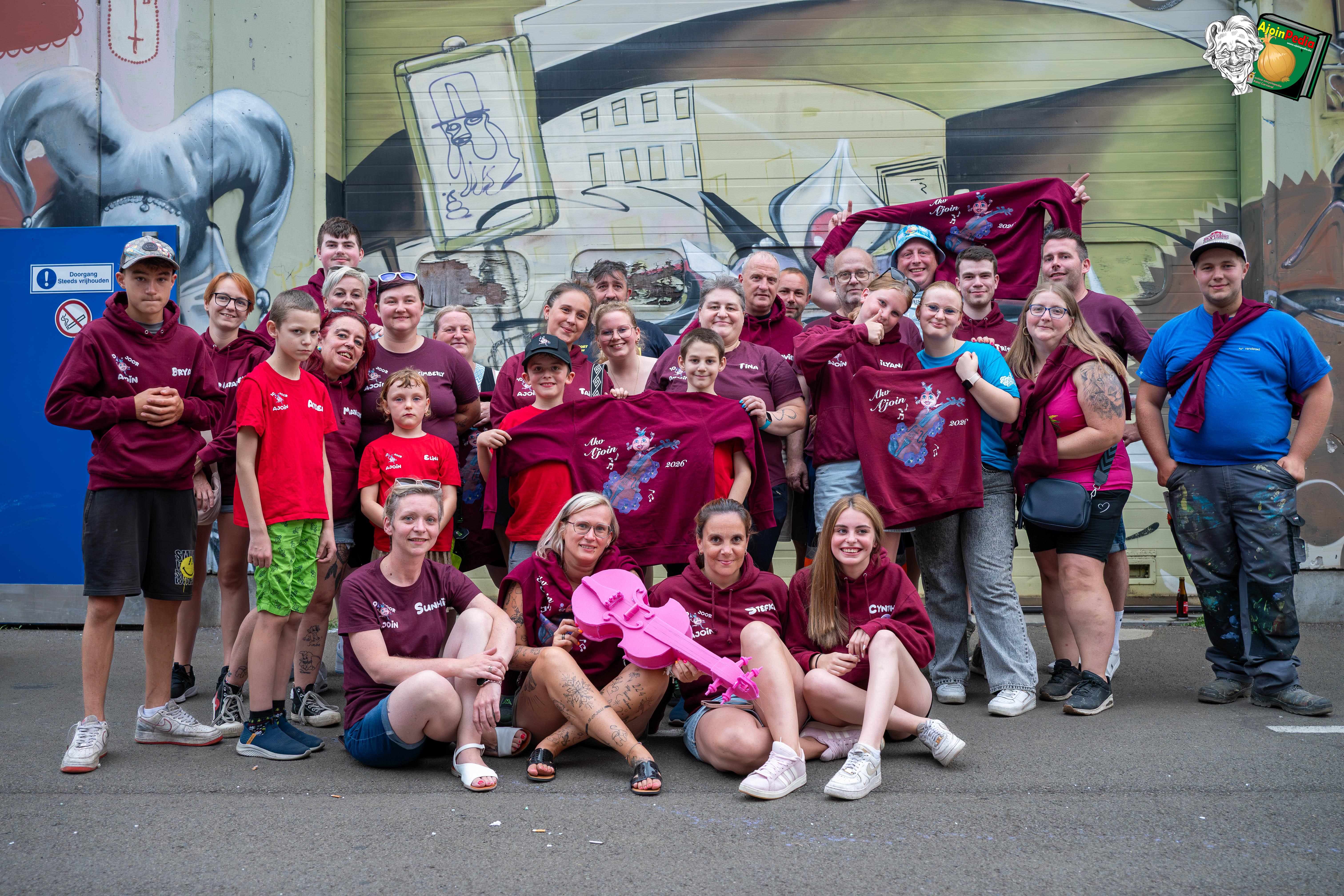 Aalst Carnaval 2026 - Stoetthema AKV A'join: 'Oeik al werren we aat en versleten, ons leste noet is nog niet gestreken!'