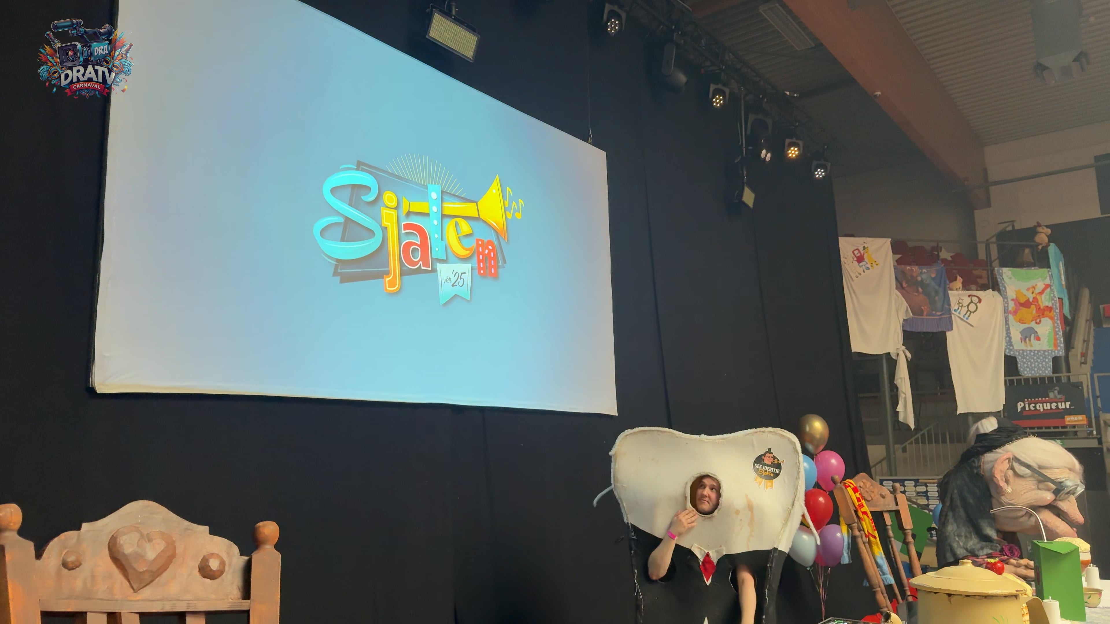 Kindernamiddag op het afscheidsbal van prins Sjalen