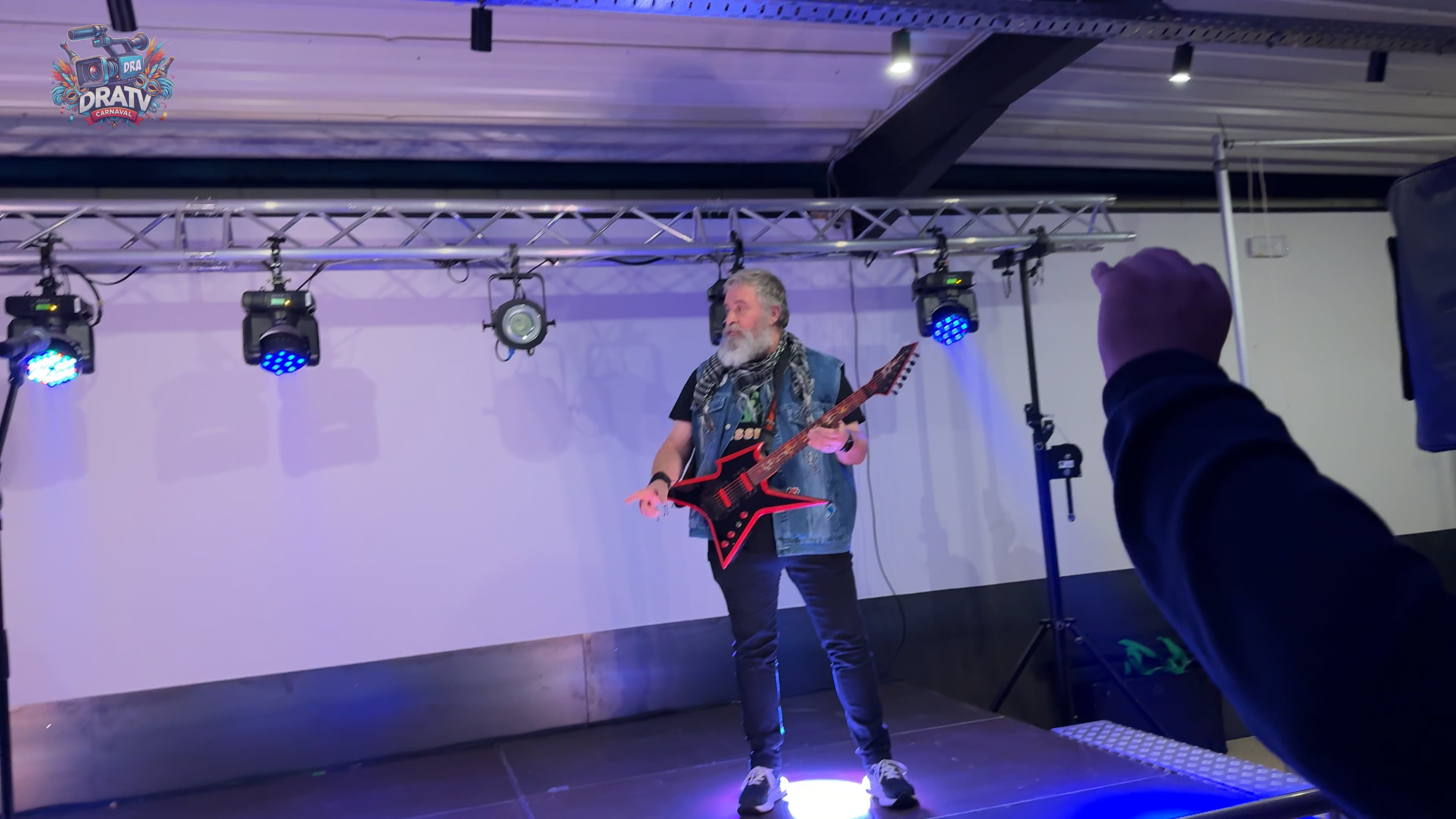 IK BENNEKIK DE SISSELOE - SISSELOE